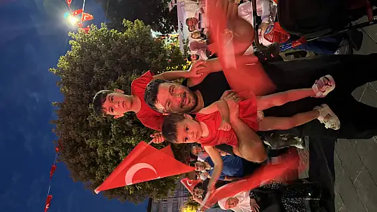 Bartın'da 15 Temmuz gecesinden renkli kareler