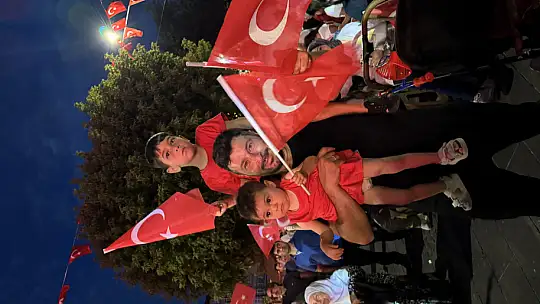 Bartın'da 15 Temmuz gecesinden renkli kareler