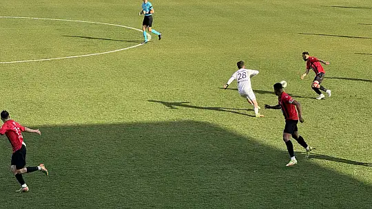 Bartınspor 100 dakikalık maçtan 3 puan çıkardı
