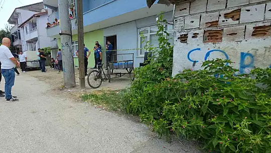 İnşaat işçisi evde kaldığı arkadaşını yanlışlıkla silahla vurarak öldürdü