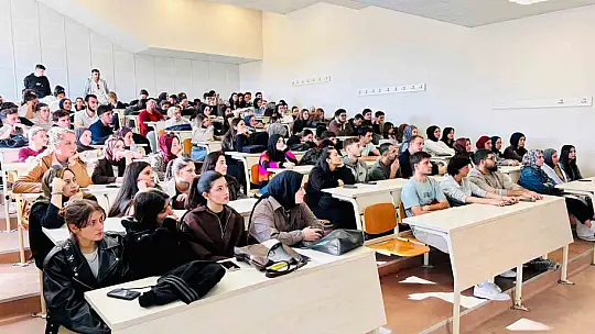İş hayatında iletişim önemli