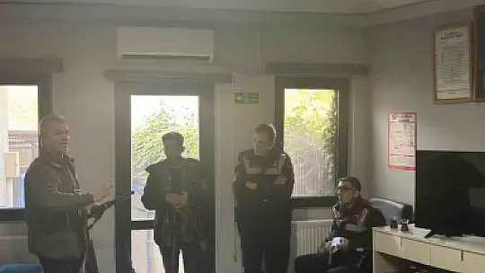 Jandarma ekiplerine kara avcılığı ile ilgili bilgiler verildi