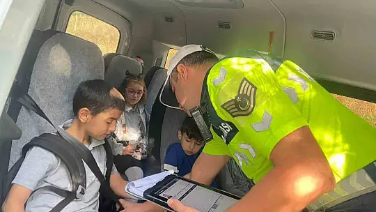 Jandarmadan okul servis araçlarına denetim