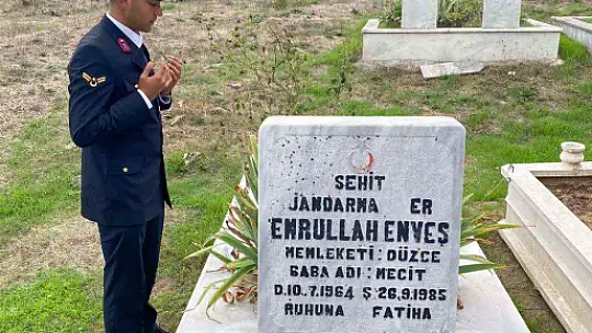 Jandarmadan şehit kabrine ve ailesine ziyaret