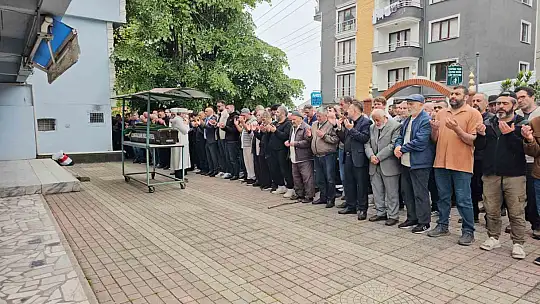 Kaçak ocaktaki göçükte ölen madenci son yolculuğuna uğurlandı