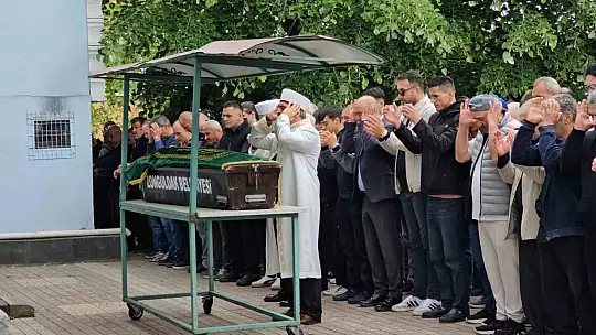 Kaçak ocaktaki göçükte ölen madenci son yolculuğuna uğurlandı