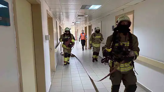 Kadın doğum hastanesinde yangın tatbikatı gerçeğini aratmadı