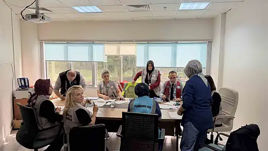 Kadın doğum hastanesinde yangın tatbikatı gerçeğini aratmadı