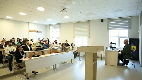 Kadın ve ailenin güçlenmesi konuşuldu
