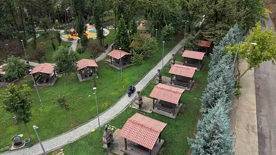 Kamusal alanda tuvaletini yapan şahsa zabıta baskını