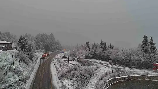 Karabük-Bartın kara yolu beyaza büründü