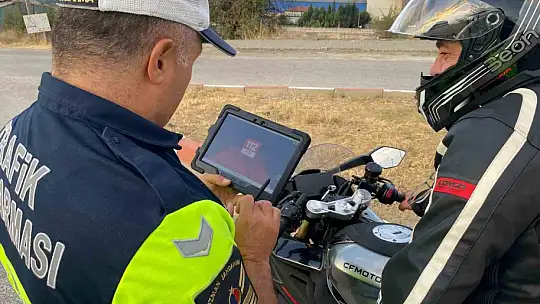 Karabük Jandarmasına 112 Acil Çağrı Merkezi uyumlu tablet desteği