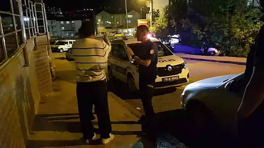 Karabük'te 'omuz atma' kavgasında ıstaka, tekme ve yumruklar havada uçuştu