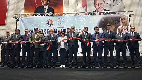 Karabük'te 200 öğrenci 65 projeyle yeteneklerini sergiledi