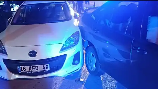 Karabük'te 5 aracın karıştığı zincirleme kazada 2 kişi yaralandı