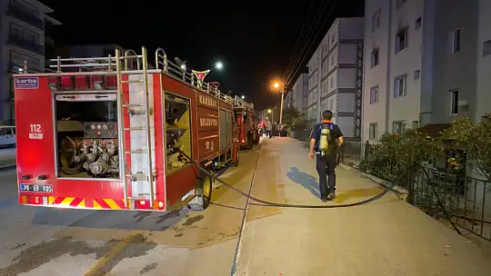 Karabük'te apartman yangınında 2 kişi dumandan etkilendi