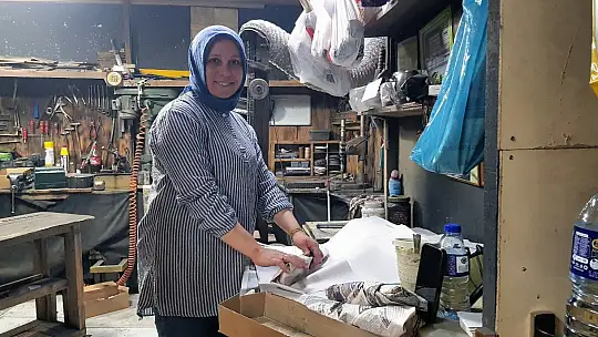 Karabük'te bıçak bileyicilerinin bayram mesaisi başladı