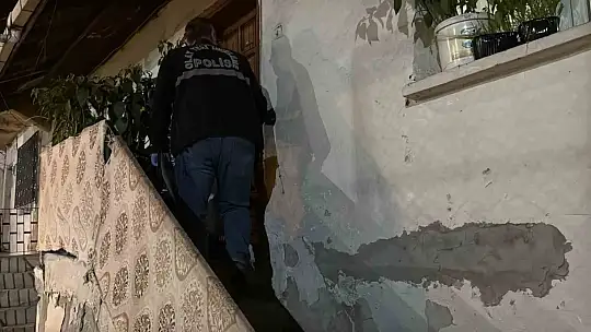 Karabük'te bıçaklı kavga: 38 yaşındaki adam ağır yaralandı