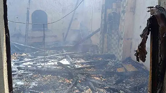 Karabük'te camide çıkan yangın söndürüldü