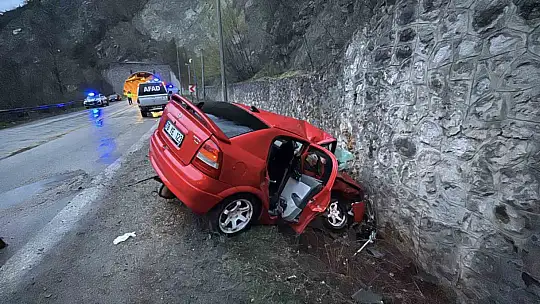 1 ölü, 5 yaralı