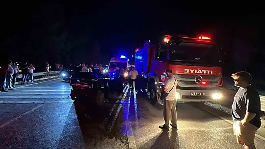 Karabük'te iki otomobil çarpıştı: 1 ölü, 1 yaralı