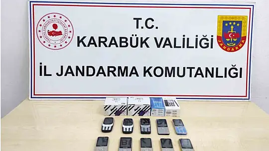 Karabük'te jandarmadan kaçakçılık ve uyuşturucu operasyonu: Silah, uyuşturucu ve kaçak telefon ele geçirildi