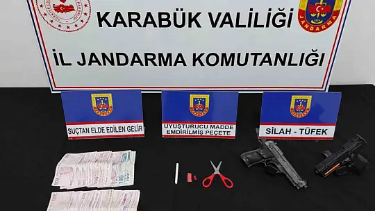 Karabük'te jandarmadan kaçakçılık ve uyuşturucu operasyonu: Silah, uyuşturucu ve kaçak telefon ele geçirildi