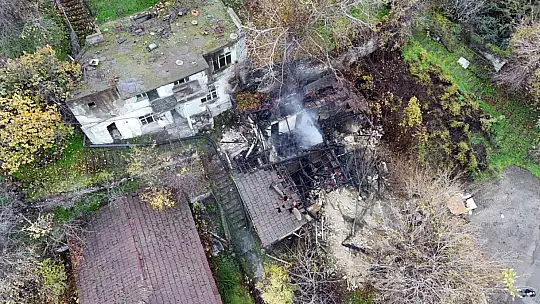 Karabük'te metruk binada çıkan yangın korkuttu