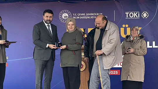 Karabük'te TOKİ konutları hak sahiplerine teslim edilmeye başlandı