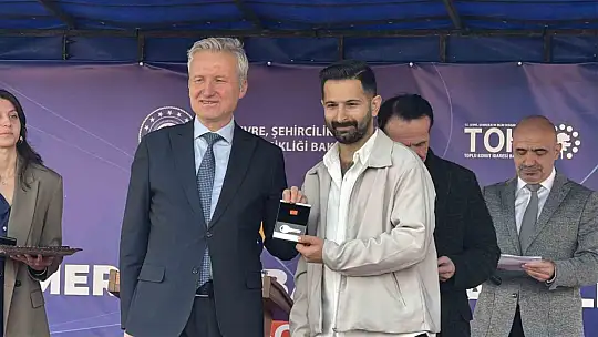 Karabük'te TOKİ konutları hak sahiplerine teslim edilmeye başlandı