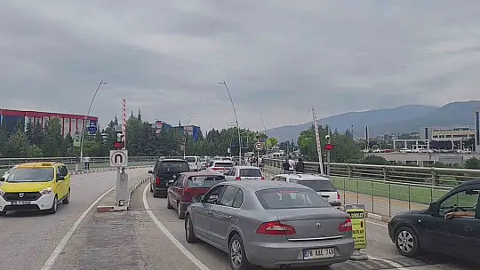 Karabük'te YKS'ye geç kalan öğrenciler içeri alınmadı