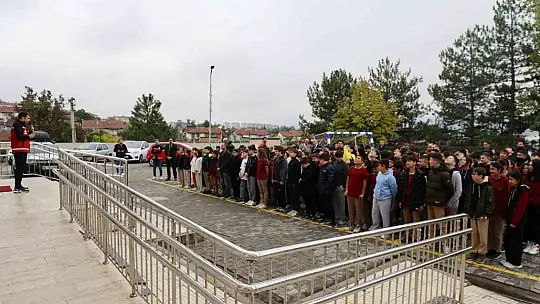 Karabük'teki okullarda eş zamanlı deprem tatbikatı