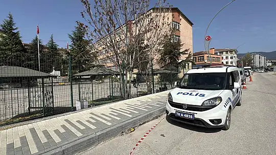 Karabük'teki okullarda polislerin güvenlik seferberliği başladı