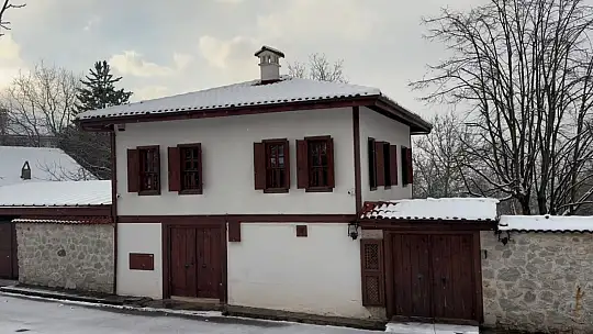 Karabük'ün yüksek kesimlerinde kar yağışı etkili oluyor