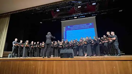 Karabük Üniversite Korosu Muğla'dan iki ödülle döndü