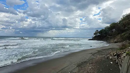 Karadeniz dalgalara teslim