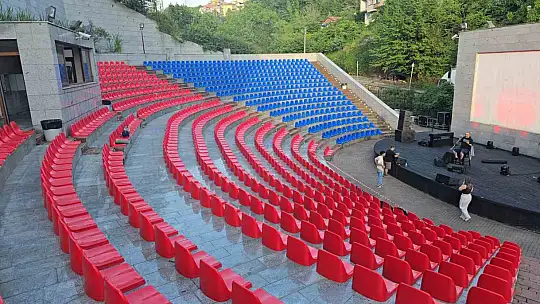 Amfi tiyatro yenilendi, kültür ve sanata kapılarını açtı