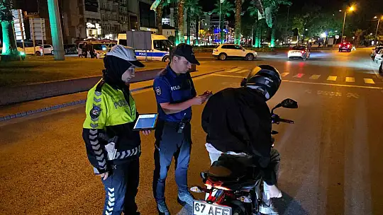 Karadeniz Ereğli'de polisten bayram öncesi huzur ve güven uygulaması