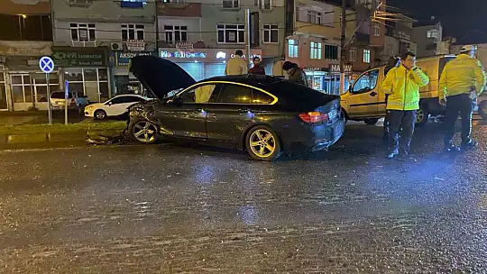 Karadeniz Ereğli'deki trafik kazasında iki kişi yaralandı