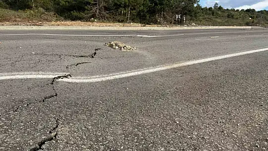 Karadeniz Ereğli OSB yolunda göçük