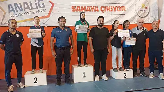 Karatecilerden finalde büyük başarı