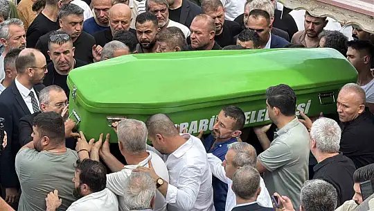 İş kazasında yaşamını yitiren Yağız'ı yüzlerce kişi uğurladı