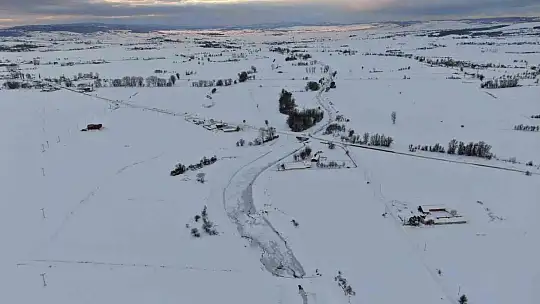 Dereler, barajlar ve göletler dondu