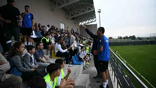 Kastamonu'da 120 çocuk yaz tatilini futbol okulunda değerlendirdi
