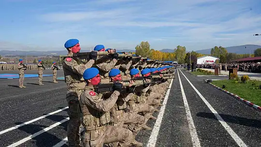 2 bin 776 jandarma komando mezun oldu