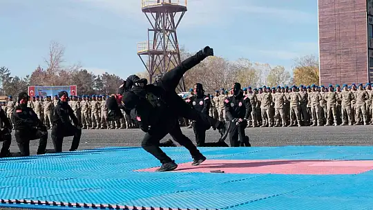 2 bin 776 jandarma komando mezun oldu