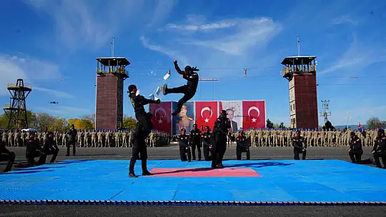 2 bin 776 jandarma komando mezun oldu