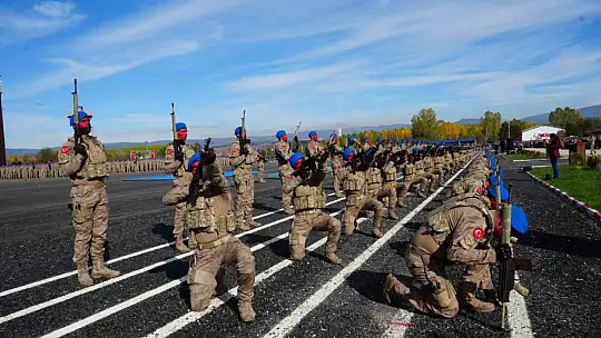 2 bin 776 jandarma komando mezun oldu