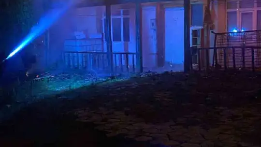 Kastamonu'da alevlere teslim olan ev küle döndü