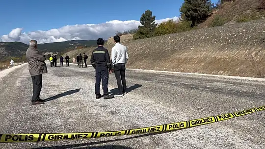 Kastamonu'da aracın çarptığı vatandaşın cenazesi yol kenarında bulundu